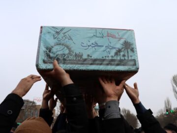مداحی در تدفین شهید گمنام در اردبیل