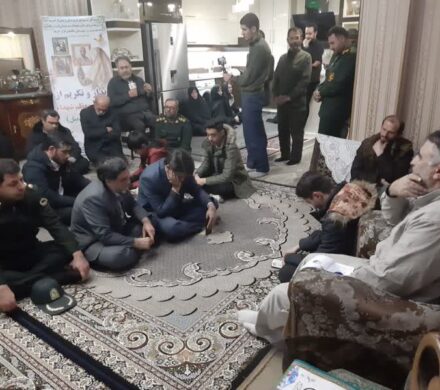 یادواره خانگی شهدا در منزل شهید عادل طهماسبی نژاد